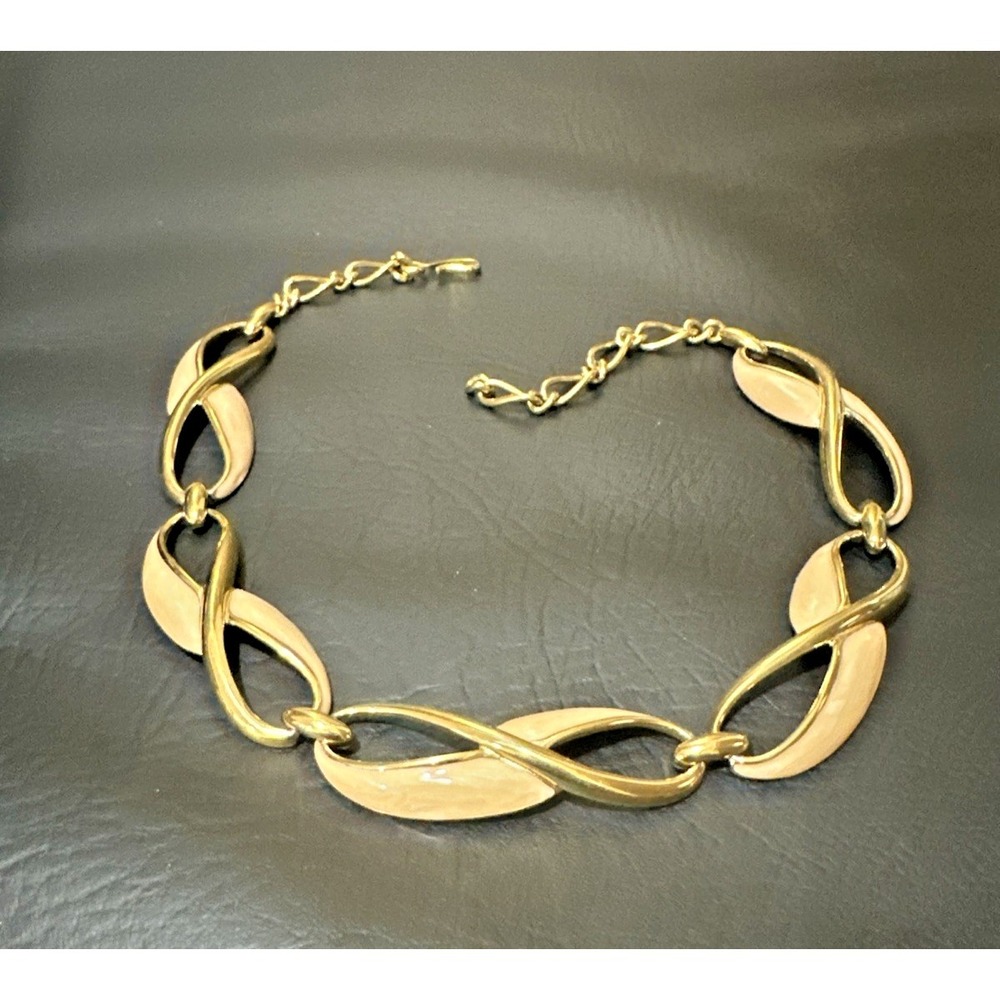 VTG Monet Pink Peach Enamel Gold Tone Link Necklace Vintage Signed Classic 18"